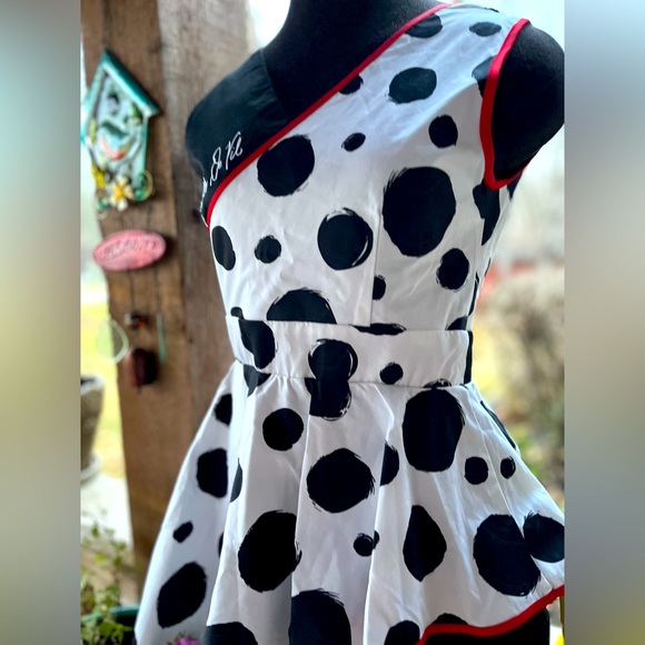 Disney Cruella De Vil The Dress Shop Black White Red Polka Dot Peplum Dress NWT - Picture 3 of 8